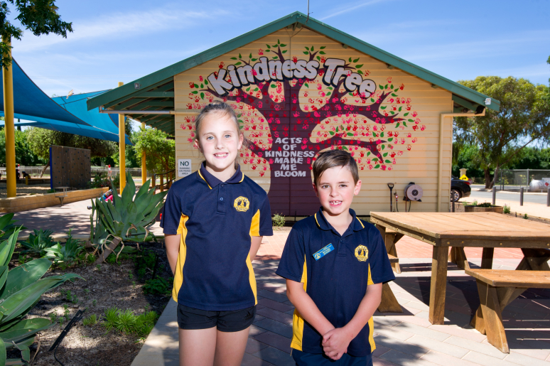 The Lake Primary digs in for fun