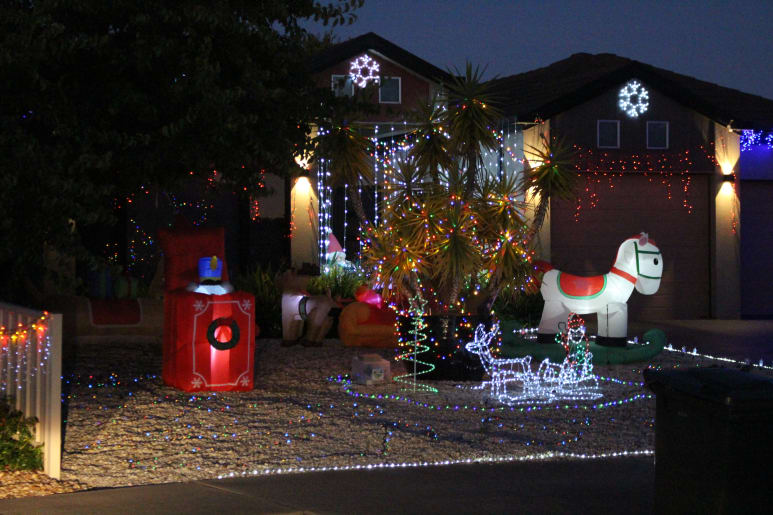 Spirit Of Christmas Lakeside Ca 2022 Photos | Horsham Lights Up For Christmas